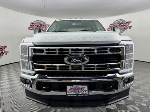 Used 2023 Ford F350 XLT AWD/4WD image 2