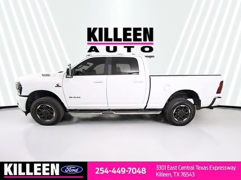Used 2025 RAM 2500 Laramie AWD/4WD image 4
