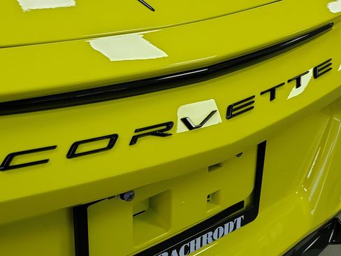 Used 2024 Chevrolet Corvette Stingray Coupe w/ 1LT RWD image 10