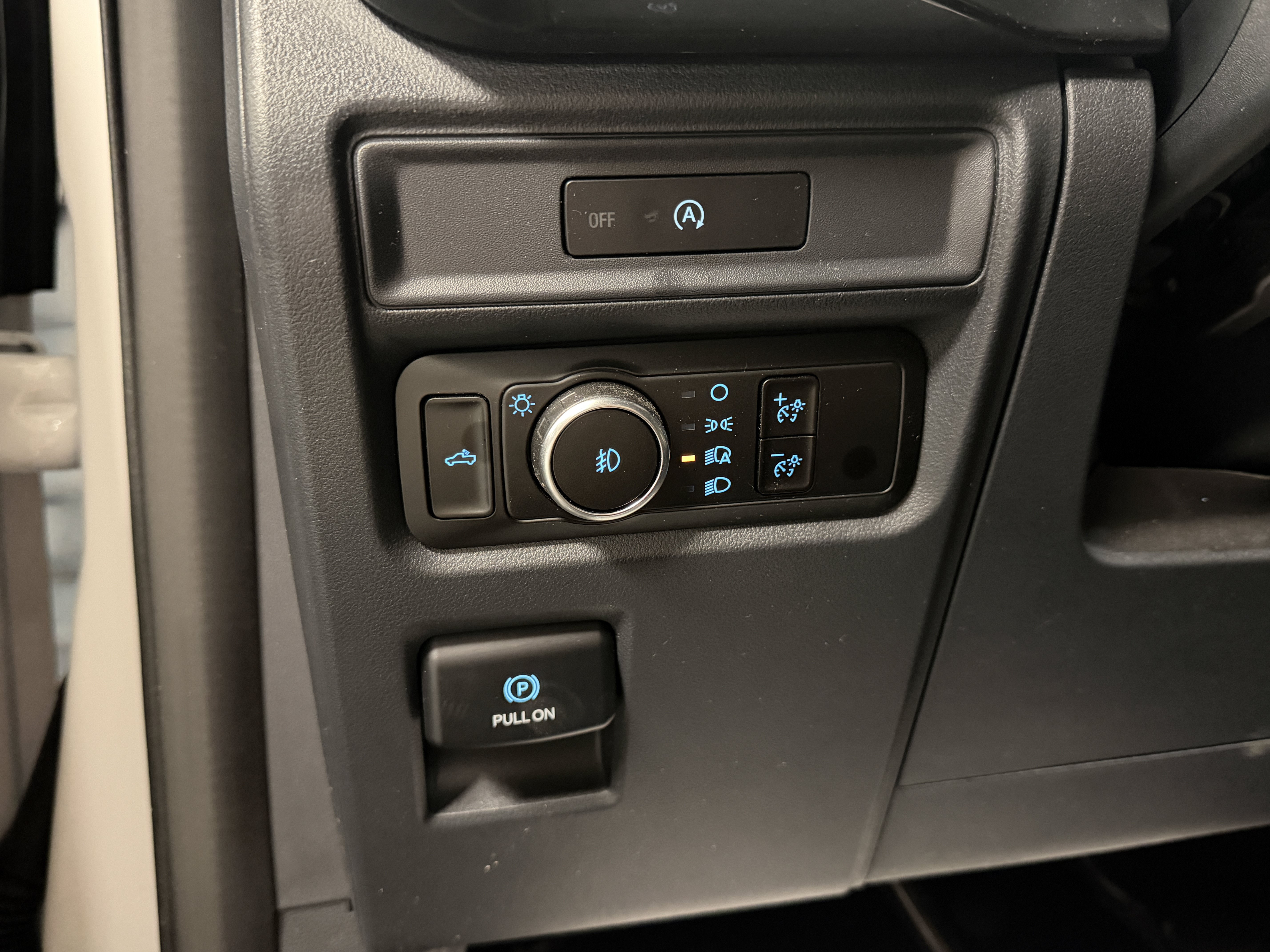 Used 2025 Ford F150 STX w/ Equipment Group 201A FX4 AWD/4WD image 16