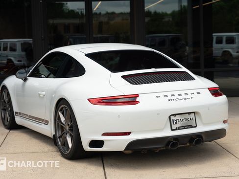 Used 2019 Porsche 911 Carrera T image 13