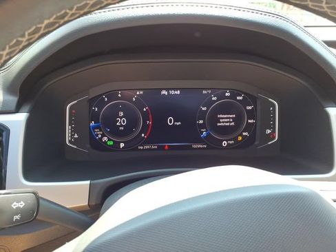 Used 2022 Volkswagen Atlas SE FWD image 8