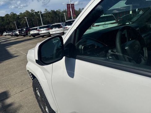 Certified 2025 Toyota Tacoma TRD Sport AWD/4WD image 13