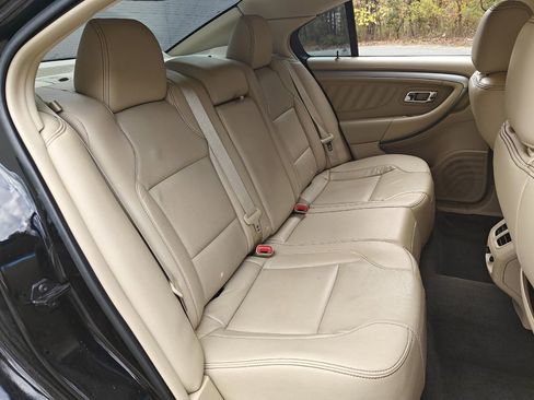 Used 2018 Ford Taurus SEL w/ Equipment Group 201A image 14