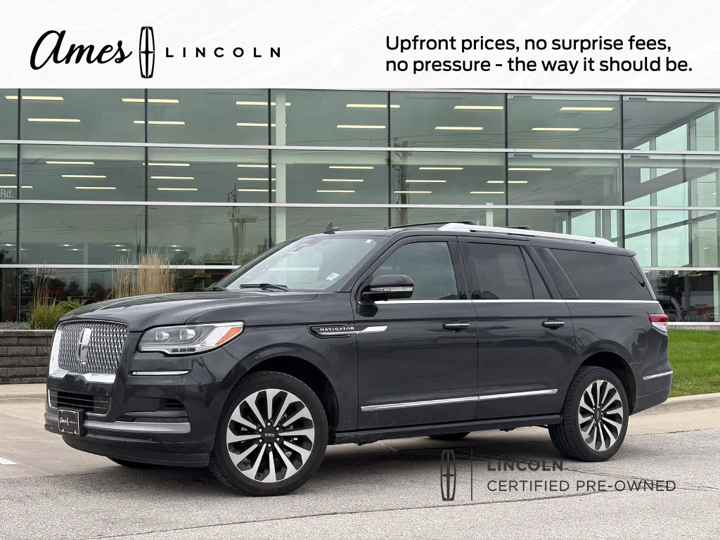 Used 2024 Lincoln Navigator L Reserve AWD/4WD image 1