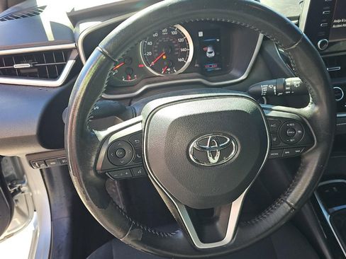 Used 2019 Toyota Corolla SE image 3
