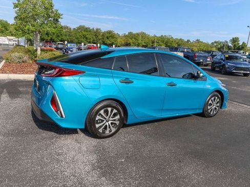 Used 2021 Toyota Prius Prime LE FWD image 10