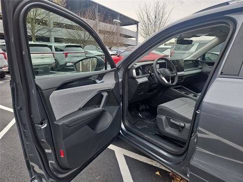 New 2026 Volkswagen Tiguan S image 11