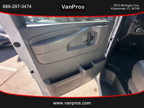 Used 2013 Chevrolet Express 2500 image 8