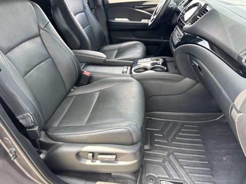 Used 2021 Honda Pilot Elite image 11