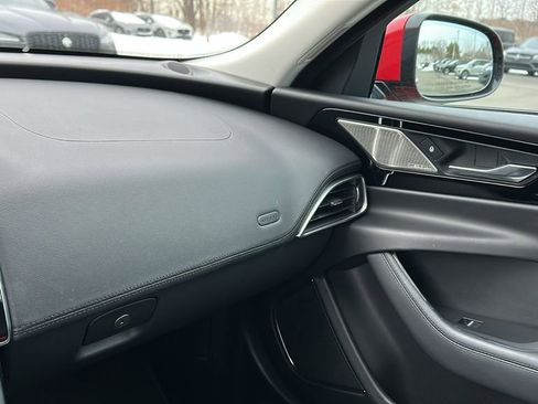 Used 2020 Jaguar XE S image 18