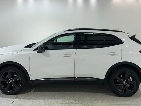 Used 2022 Buick Envision Essence w/ Technology Package I FWD image 2