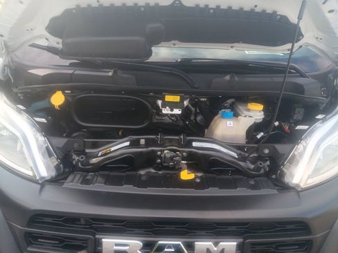 Used 2024 RAM ProMaster 2500 w/ Convenience Group FWD image 20