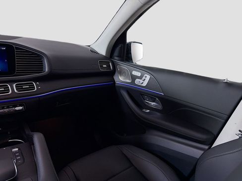 New 2026 Mercedes-Benz GLS 450 4MATIC image 27