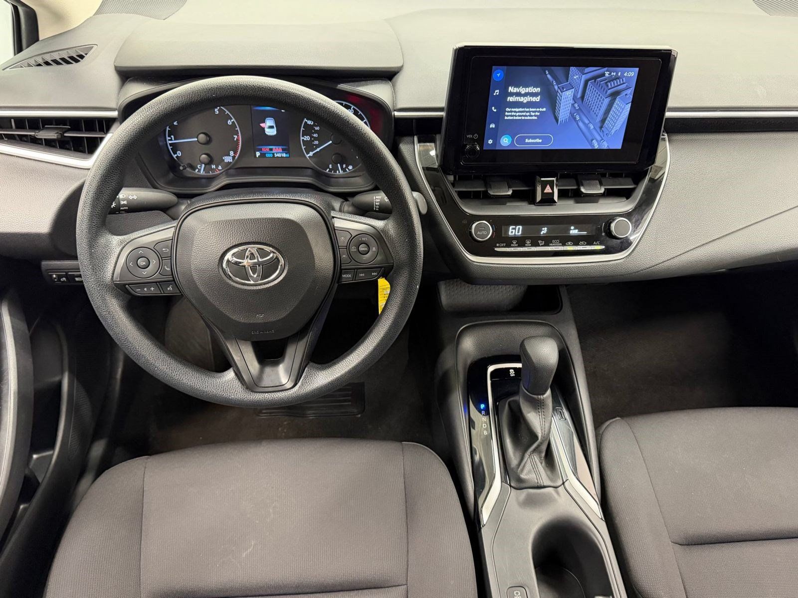 Used 2024 Toyota Corolla LE FWD image 27