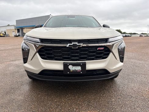 New 2026 Chevrolet Trax RS w/ Driver Confidence Package FWD image 8