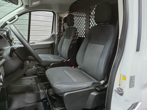 Used 2024 Ford Transit 250 Low Roof w/ Exterior Upgrade Package RWD image 16