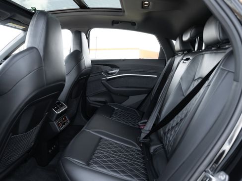 Certified 2023 Audi e-tron S Prestige w/ Prestige Package image 29