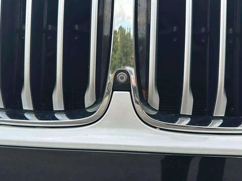 Used 2019 BMW X7 xDrive40i w/ Premium Package image 11