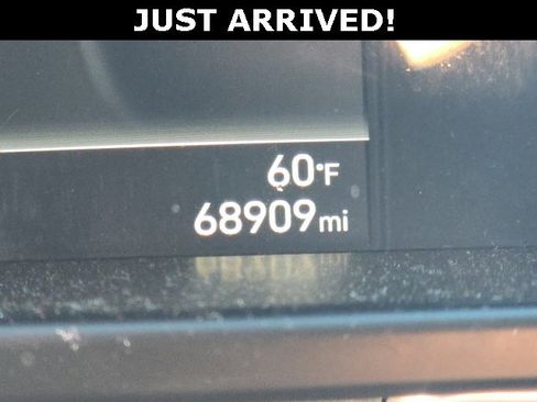 Certified 2022 Hyundai Elantra Blue image 20