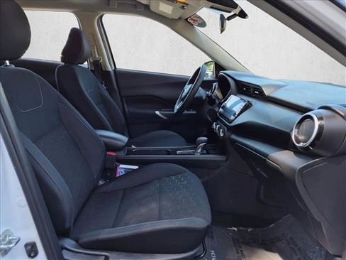 Used 2023 Nissan Kicks SV FWD image 19