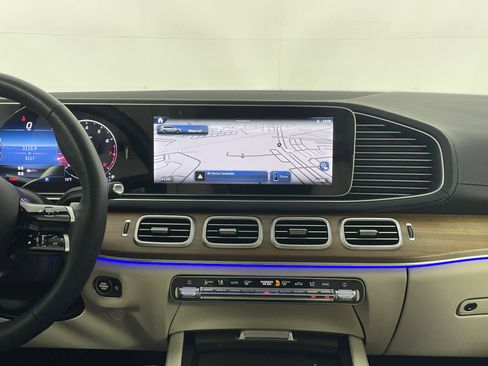 Certified 2026 Mercedes-Benz GLS 450 4MATIC image 17