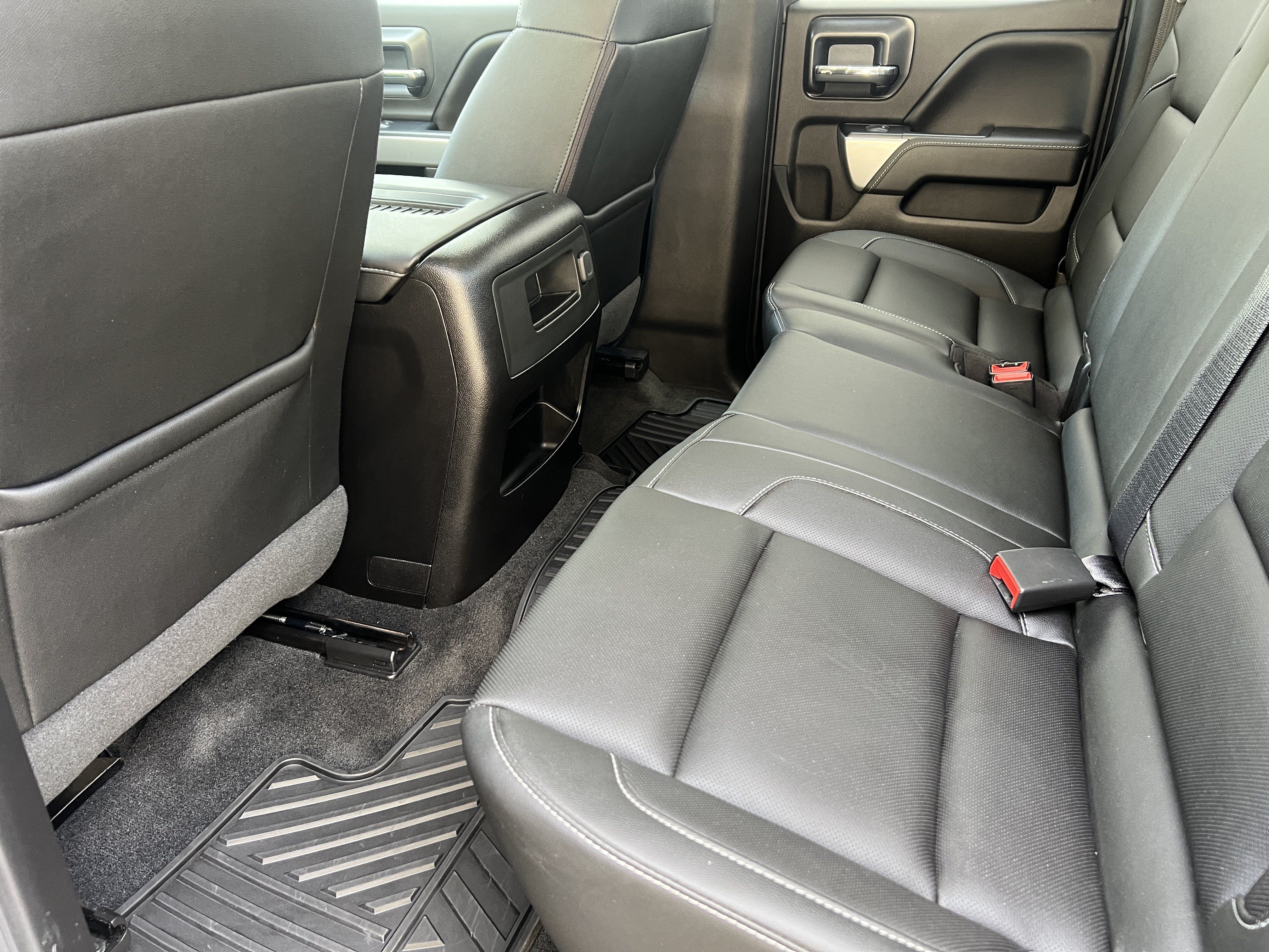 Used 2018 Chevrolet Silverado 1500 LTZ Z71 AWD/4WD image 15