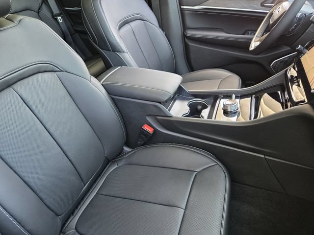 New 2026 Jeep Grand Cherokee Limited AWD/4WD image 9