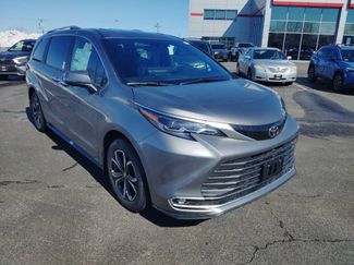 New 2026 Toyota Sienna Platinum video 1
