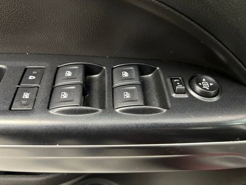 Used 2020 Chevrolet Colorado ZR2 image 12