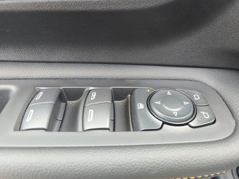 Used 2024 GMC Terrain AT4 w/ Infotainment Package II image 31