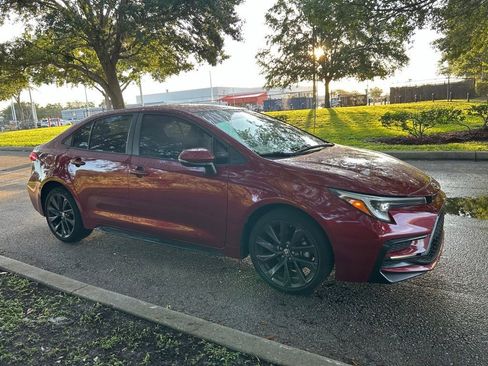 Used 2023 Toyota Corolla SE FWD image 7