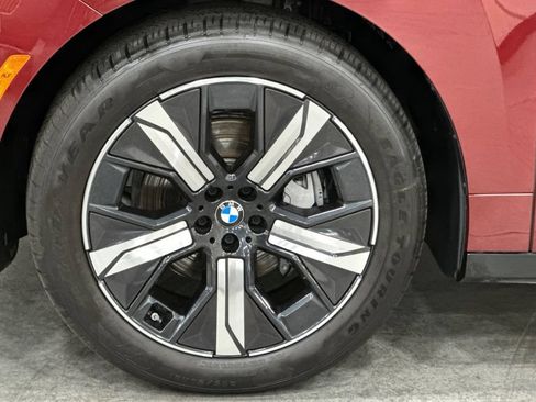 Used 2026 BMW iX xDrive45 w/ Premium Package AWD/4WD image 34