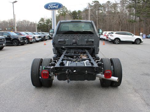 Used 2024 Ford F550 4x4 Regular Cab Super Duty image 7