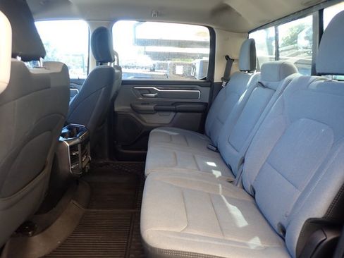 Used 2019 RAM 1500 Big Horn AWD/4WD image 8