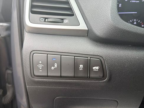 Used 2017 Hyundai Tucson Sport FWD image 14
