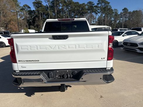 Used 2022 Chevrolet Silverado 1500 LT w/ Convenience Package II image 5