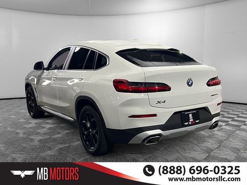 Used 2022 BMW X4 xDrive30i image 8