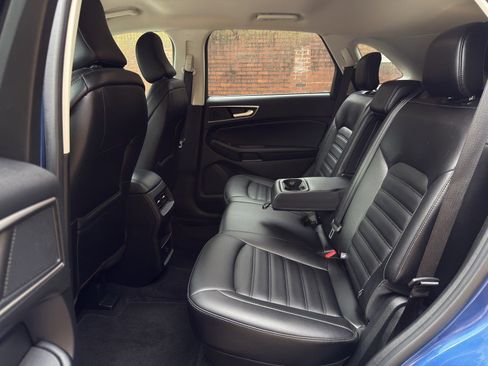 Used 2022 Ford Edge SEL image 33