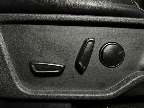 Used 2024 Ford Bronco Wildtrak image 14