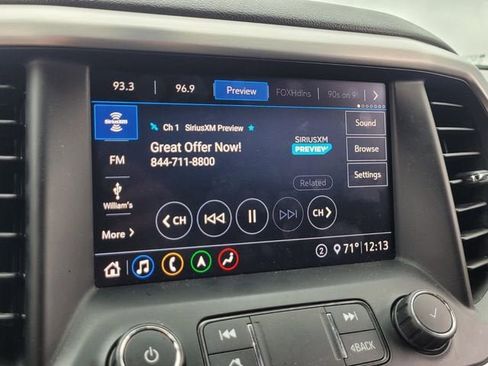 Used 2020 GMC Acadia SLT image 19