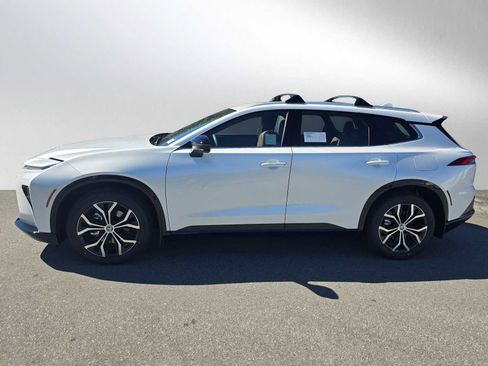 New 2026 Toyota Crown Signia image 6