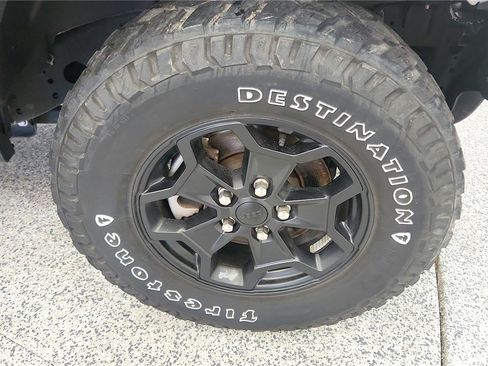 Used 2022 Jeep Gladiator Sport AWD/4WD image 14