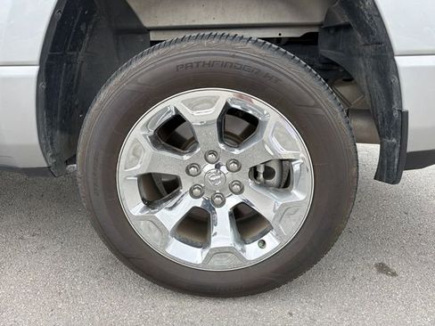Used 2021 RAM 1500 Big Horn image 25