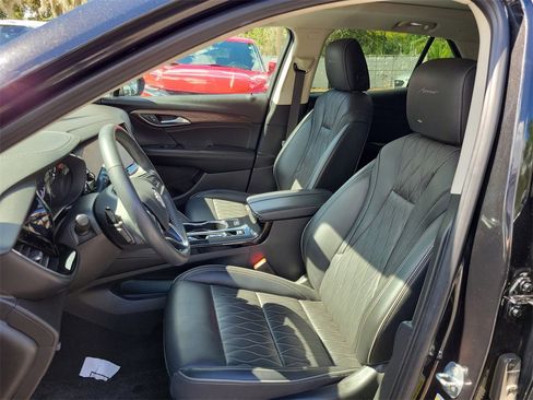 Certified 2023 Buick Envision Avenir image 26