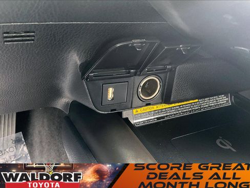 Used 2021 Toyota Camry XSE image 38