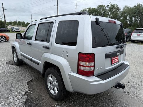Used 2011 Jeep Liberty Sport w/ Popular Equipment Group AWD/4WD image 5