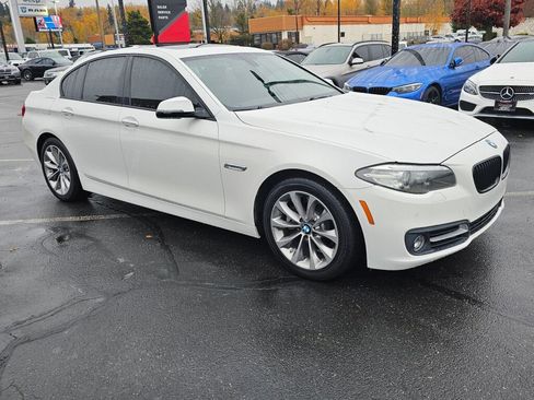Used 2015 BMW 528i Sedan image 3