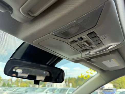 Used 2024 Toyota RAV4 XLE Premium image 36