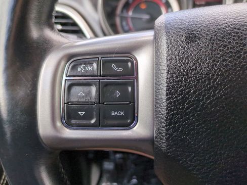 Used 2018 Dodge Journey Crossroad w/ Nav & Sun Group FWD image 26